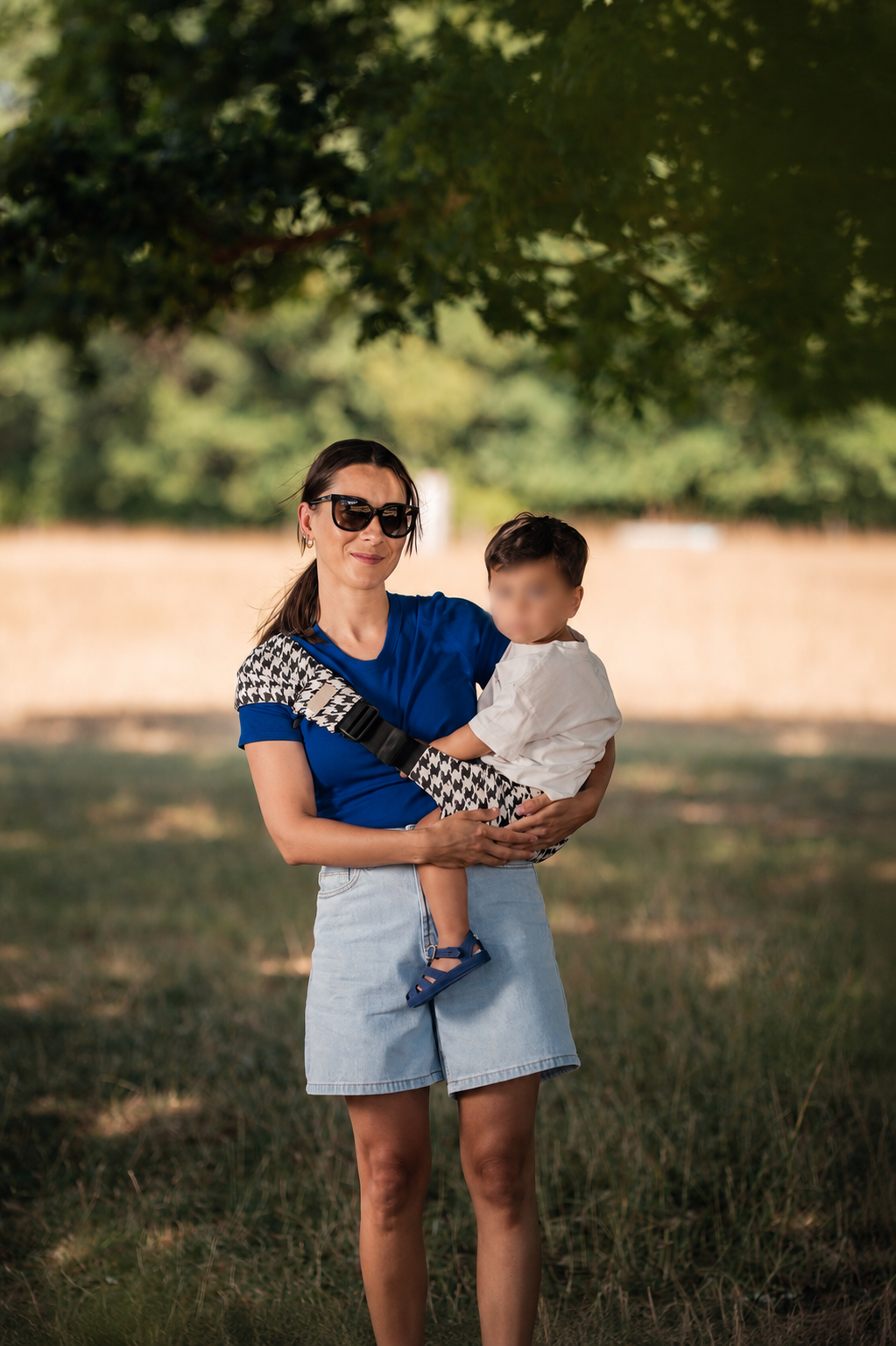 Bambidoos Baby & Toddler Hip Carrier - Dog Tooth
